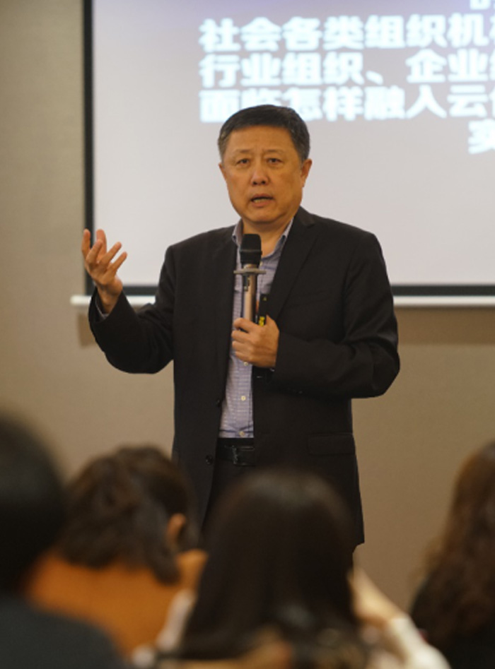 強(qiáng)宏.jpg